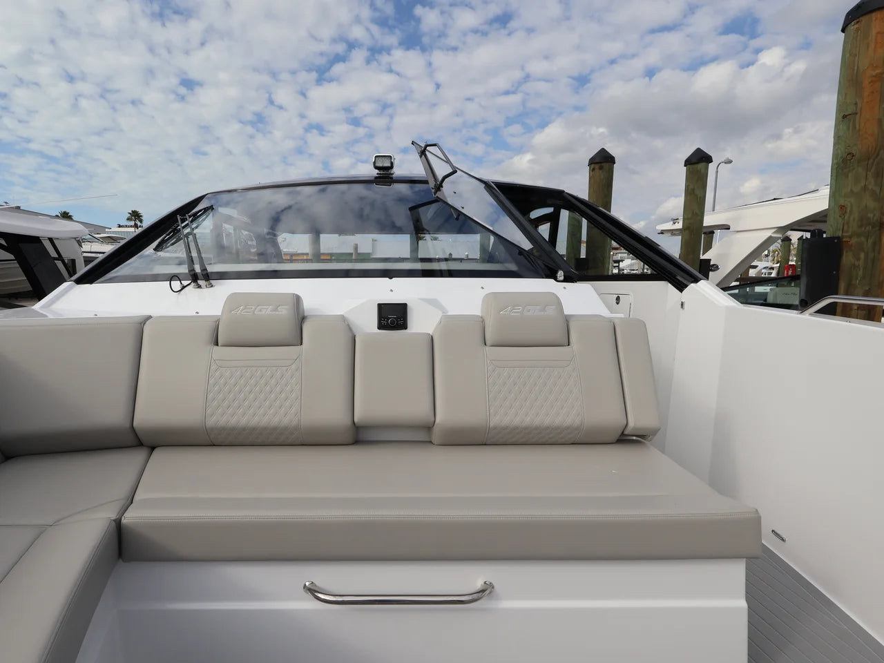 2026 Cruisers Yachts 42 GLS Outboard 42.0 feet, Naples, Florida #43