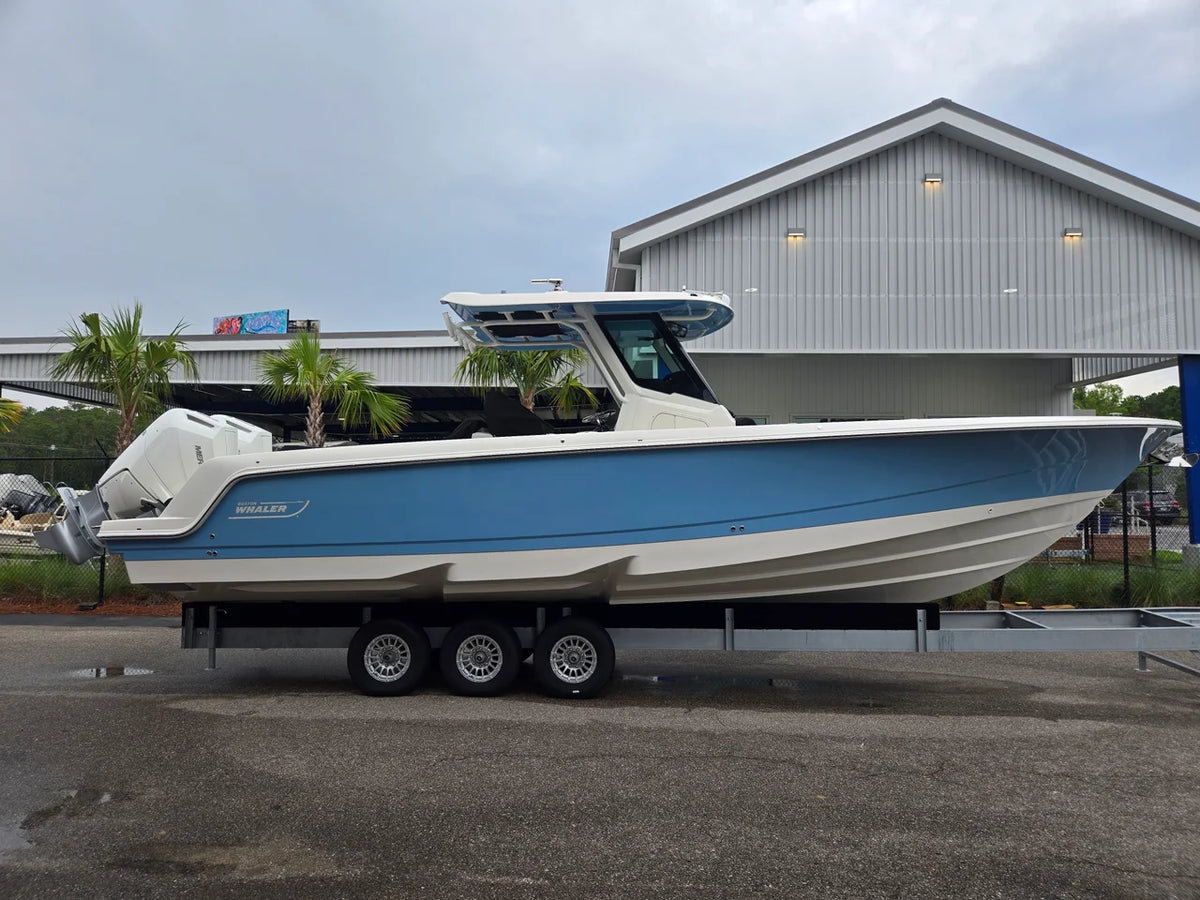 2027 Boston Whaler 330 Outrage 33.0 feet, Charleston, SC #26