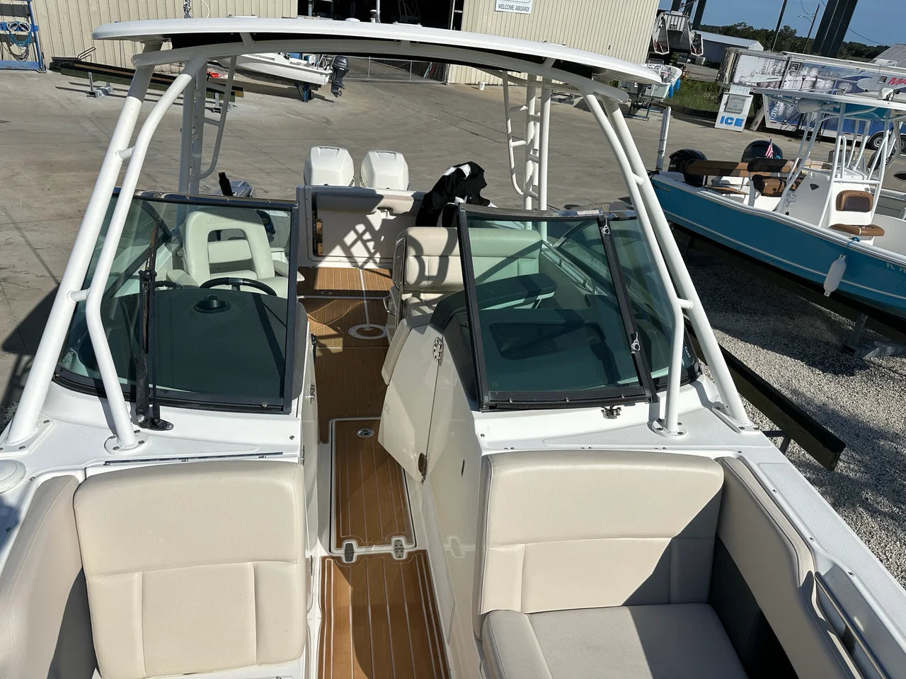 2017 Boston Whaler 270 VANTAGE 28.0 feet, Thunderbolt, GA #14