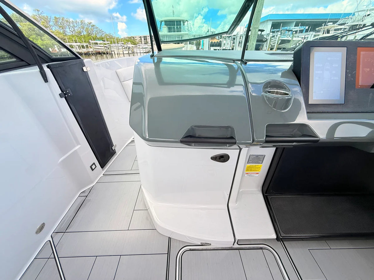 2023 Aviara AV32 Outboard 32.0 feet, St Petersburg, FL #52