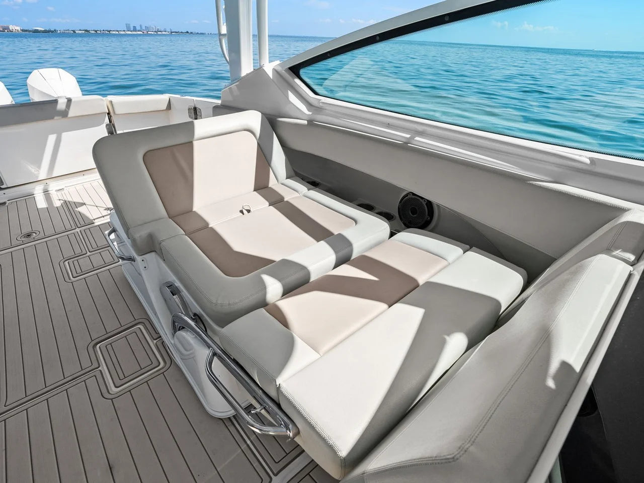 2022 Boston Whaler 280 VANTAGE 28.0 feet, St Petersburg, FL #49