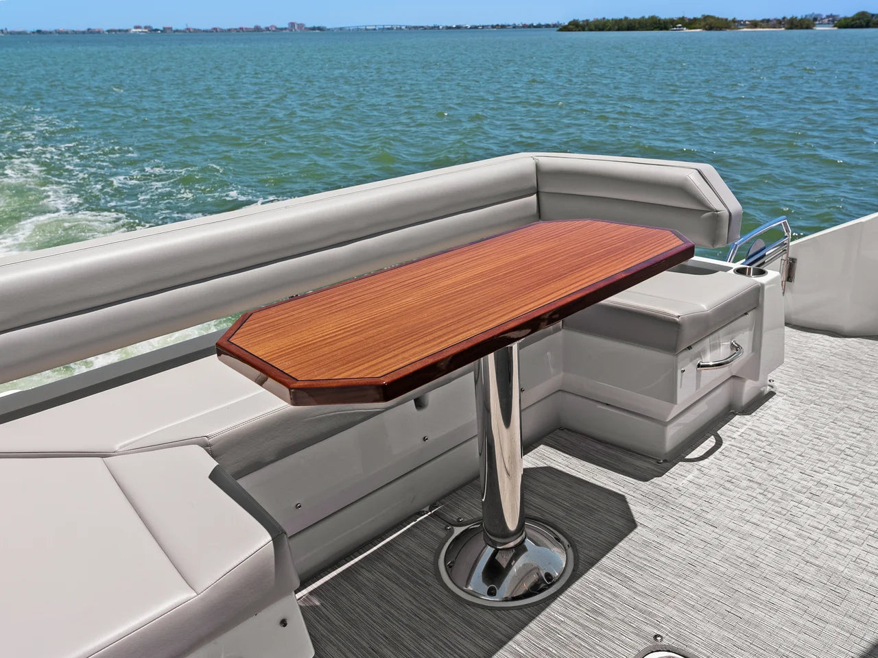 2025 Cruisers Yachts 50 Cantius 50.0 feet, St. Petersburg, Florida #24