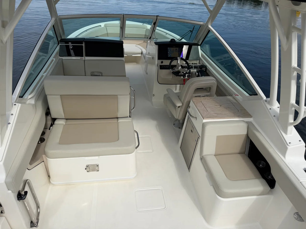 2027 Boston Whaler 280 Vantage 28.0 feet, Rogers, MN #8