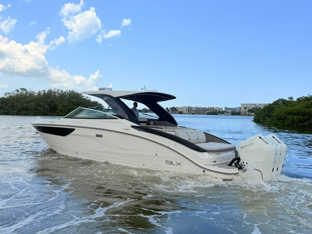 2027 Sea Ray SLX 360 Outboard 36.0 feet, St Petersburg, FL #15