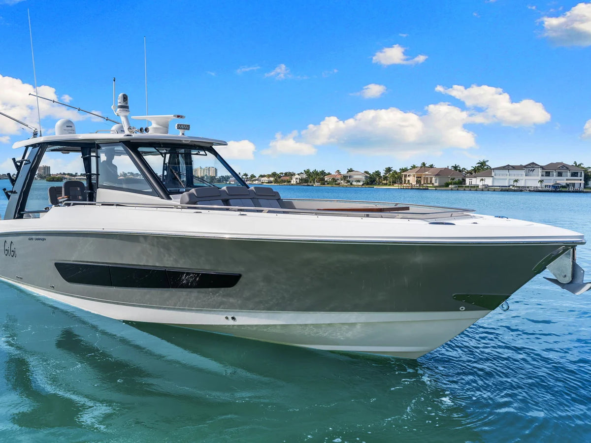 2023 Boston Whaler 420 OUTRAGE 42.0 feet, Naples, Florida #6