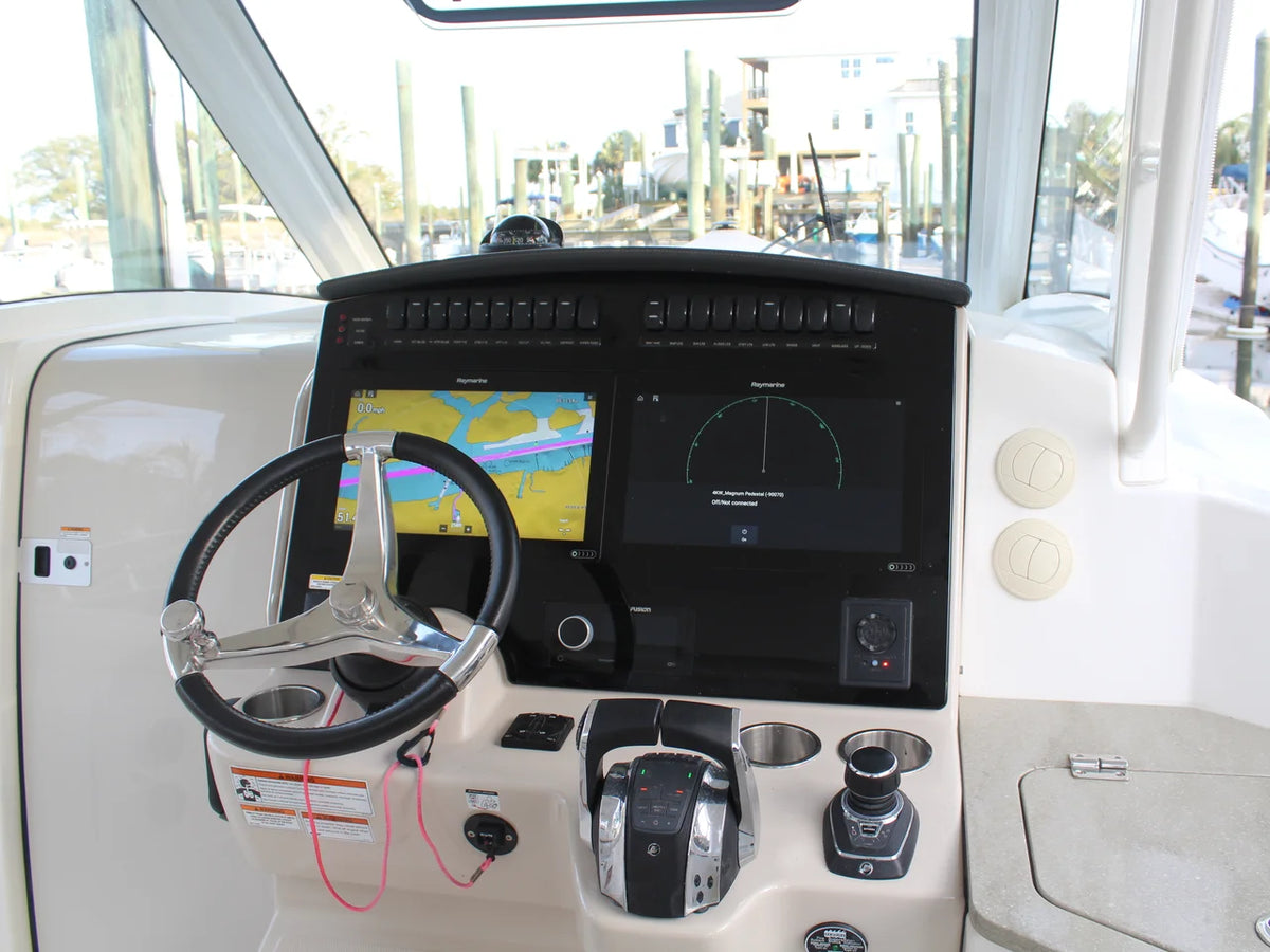 2021 Boston Whaler 350 REALM 35.0 feet, Wilmington, NC #17