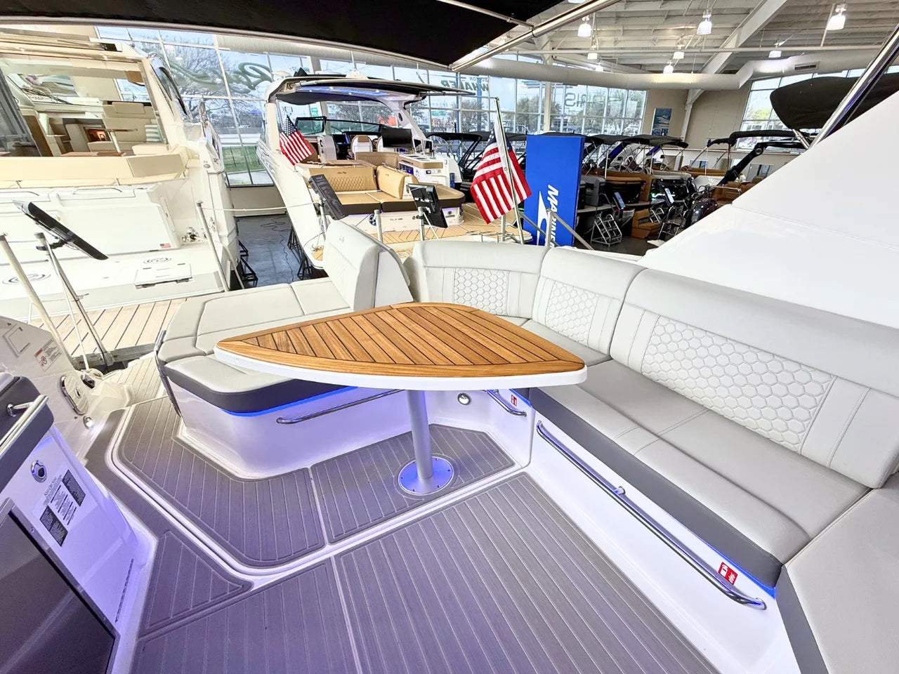 2026 Sea Ray Sundancer 320 32.0 feet, Lewisville, TX #8