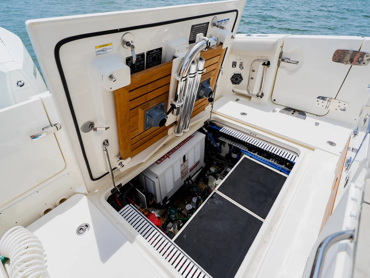 2023 Boston Whaler 350 Realm 35.0 feet, Clearwater, Florida #92