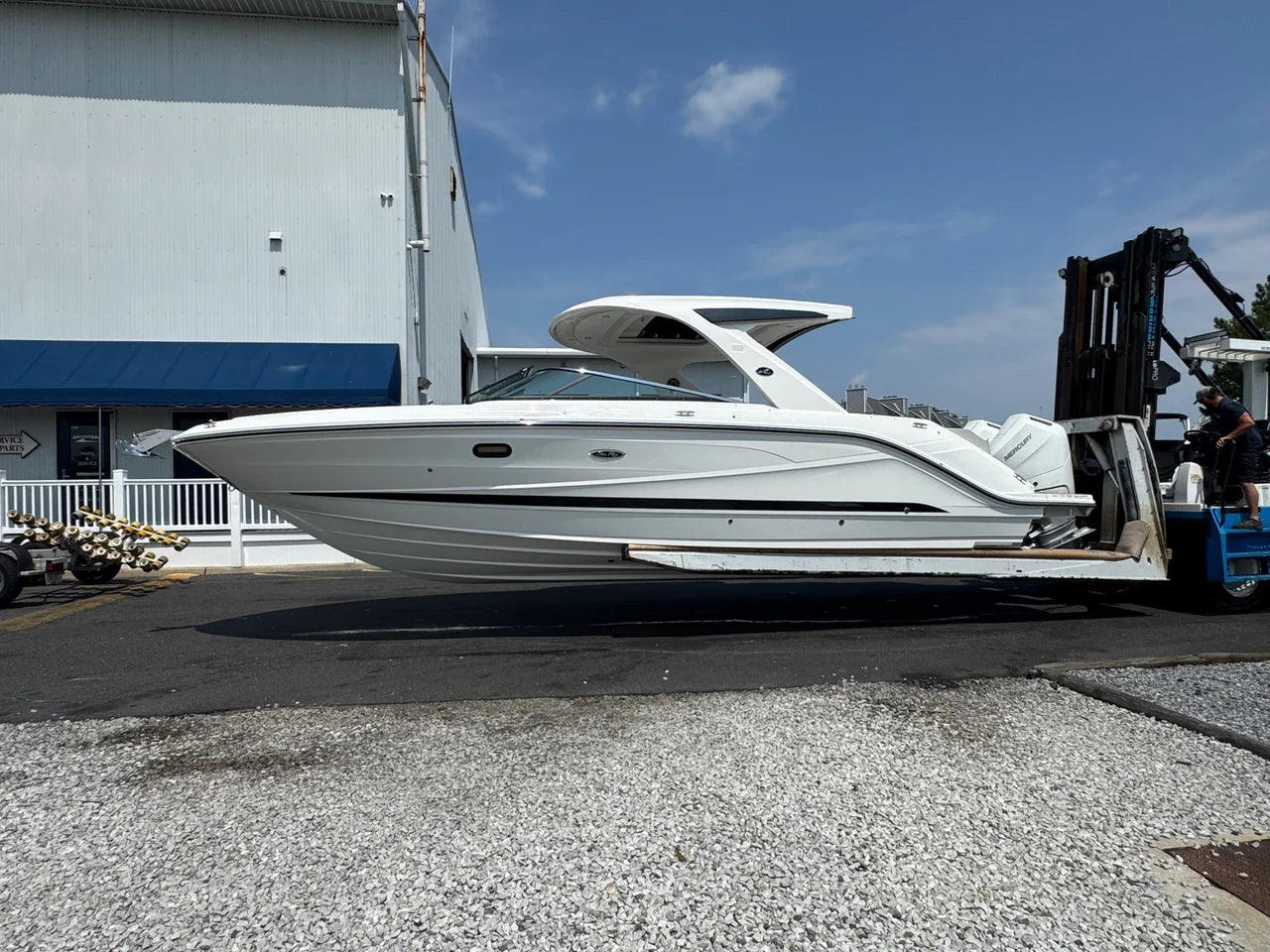 2027 Sea Ray SLX 310 Outboard 31.0 feet, Somers Point, New Jersey #3