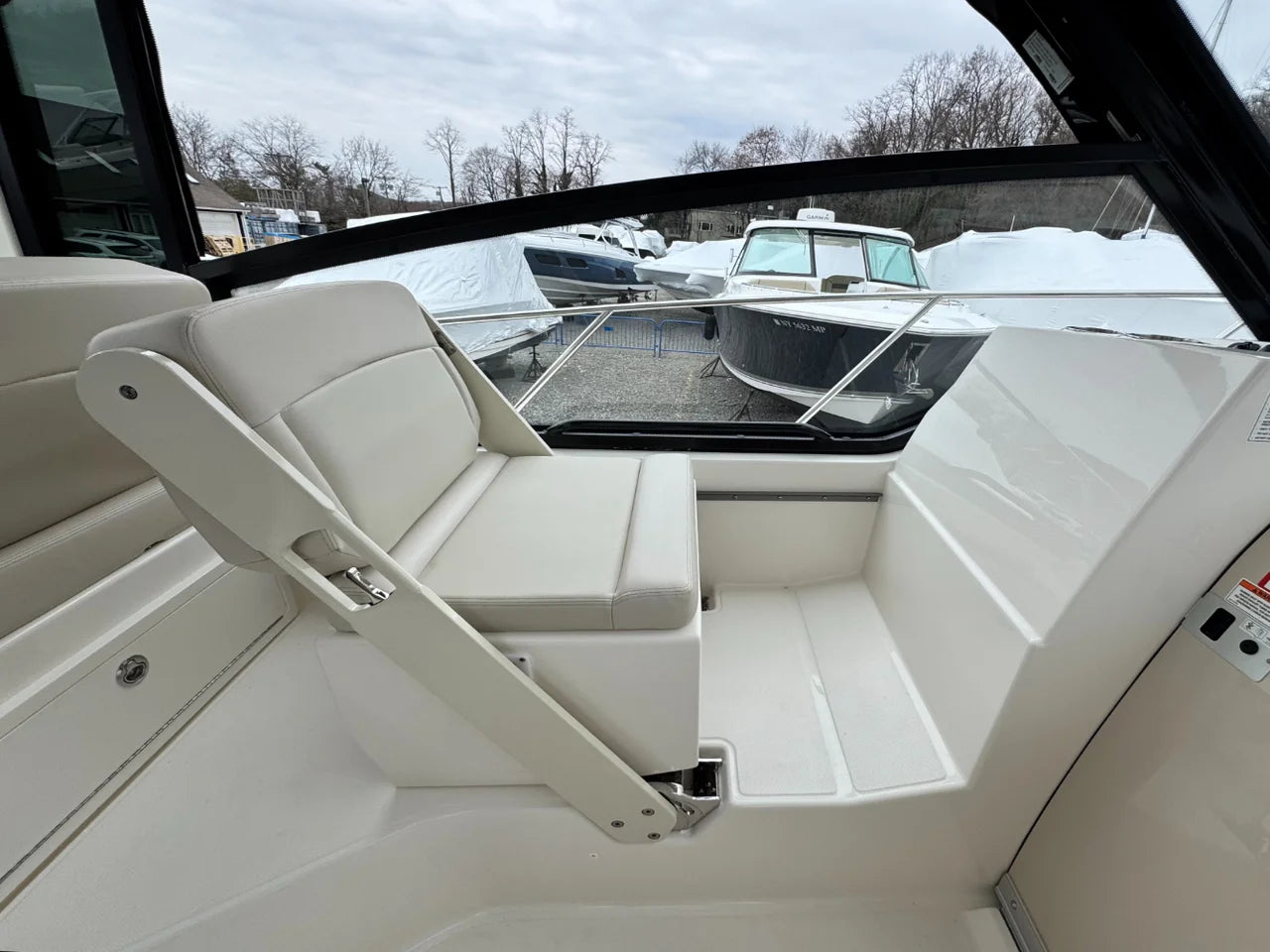 2026 Boston Whaler 325 Conquest 32.0 feet, Huntington, NY #28
