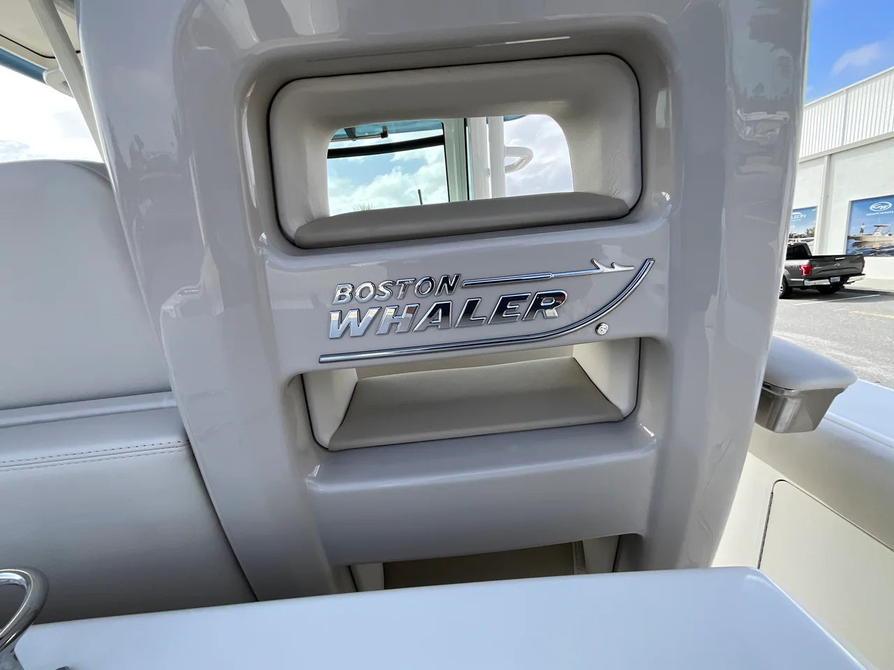 2026 Boston Whaler 330 Outrage 33.0 feet, Jacksonville Beach, Florida #16