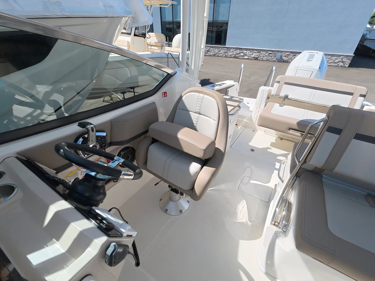 2026 Boston Whaler 240 Vantage 24.0 feet, Norwalk, Connecticut #18