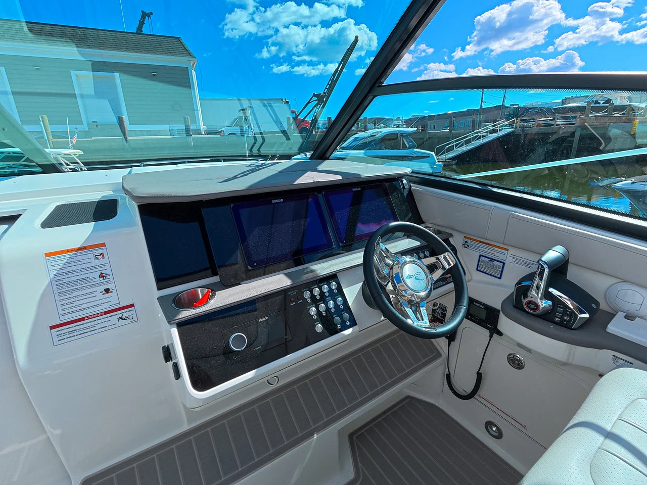 2026 Sea Ray Sundancer 320 Outboard 32.0 feet, Norwalk, Connecticut #17
