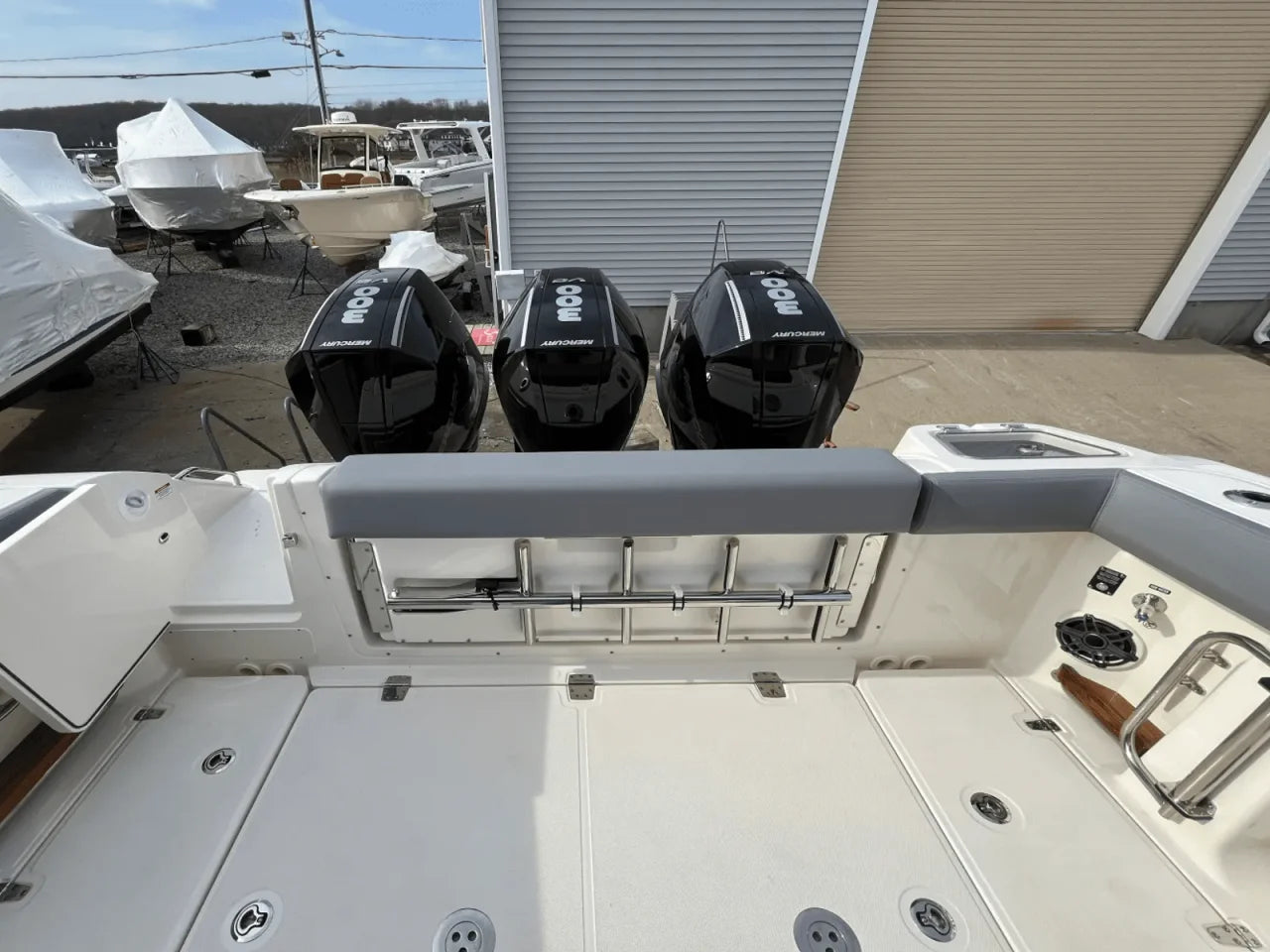 2025 Boston Whaler 350 REALM 35.0 feet, Quincy, MA #8