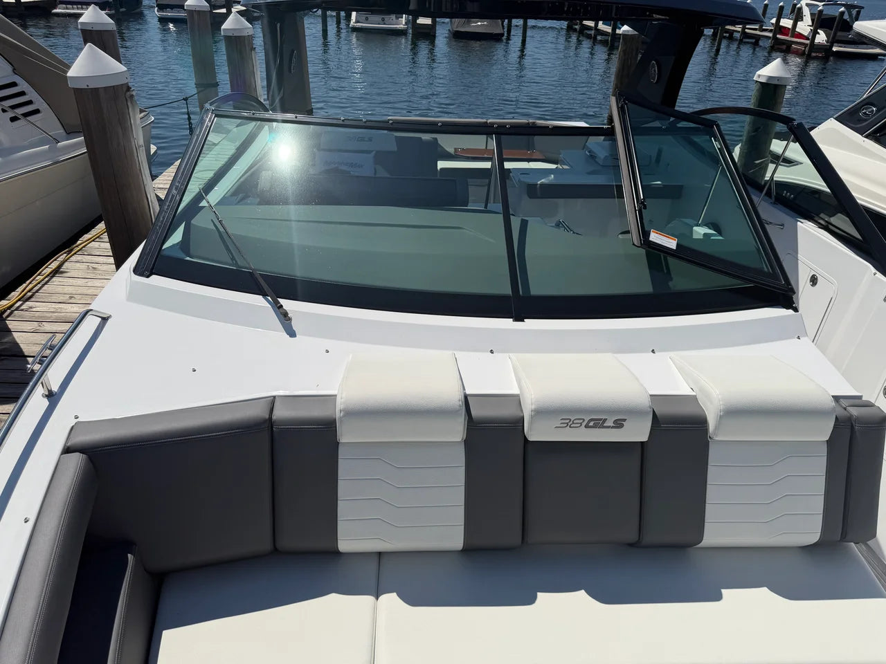 2024 Cruisers Yachts 38 GLS 38.0 feet, Excelsior, Minnesota #36