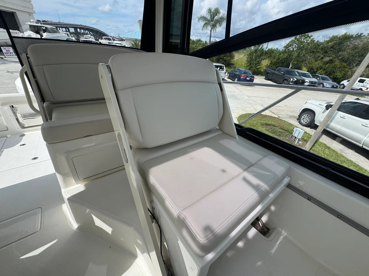 2026 Boston Whaler 325 CONQUEST 32.0 feet, Stuart, Florida #30