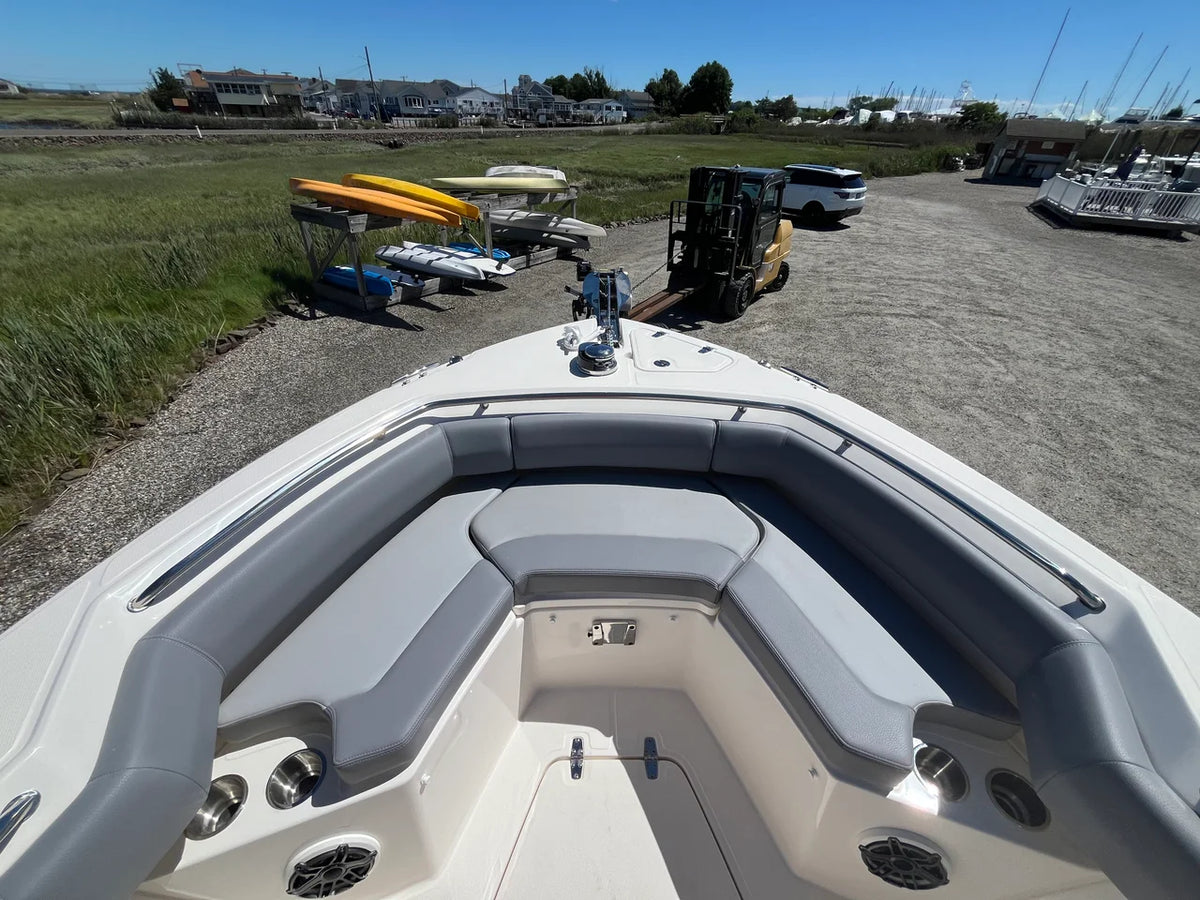 2026 Boston Whaler 250 Outrage 25.0 feet, Westbrook, Connecticut #23