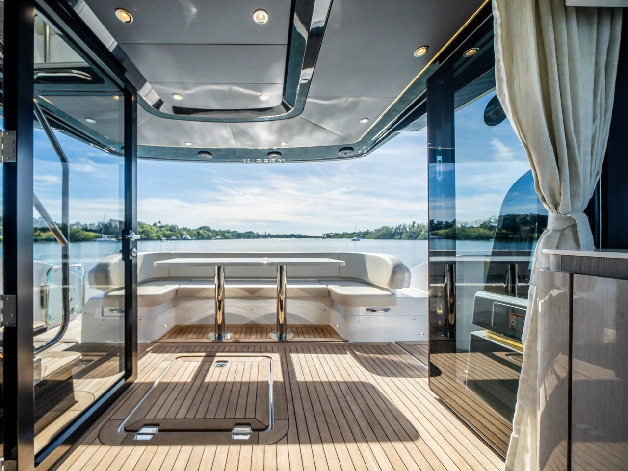 2026 Cruisers Yachts 57 FLY 57.0 feet, Jupiter, Florida #13