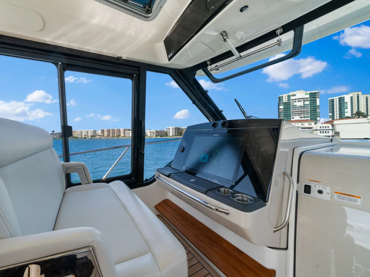 2022 Boston Whaler 405 40.0 feet, Naples, Florida #57