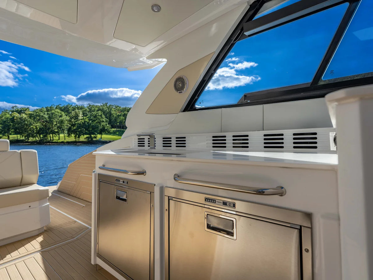 2027 Cruisers Yachts 42 GLS 42.0 feet, Lake Ozark, MO #38
