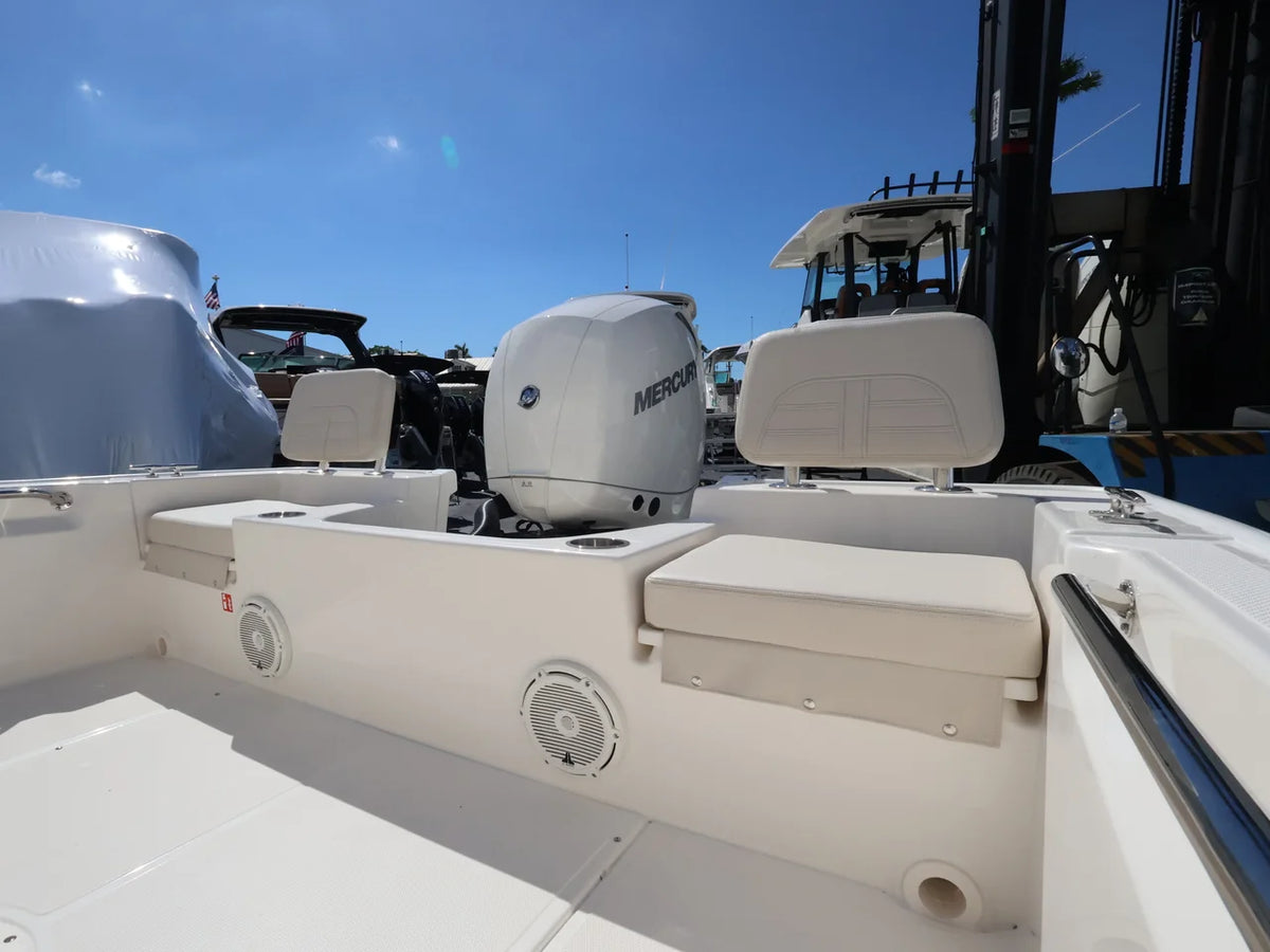 2027 Boston Whaler 190 Montauk 19.0 feet, Naples, Florida #8