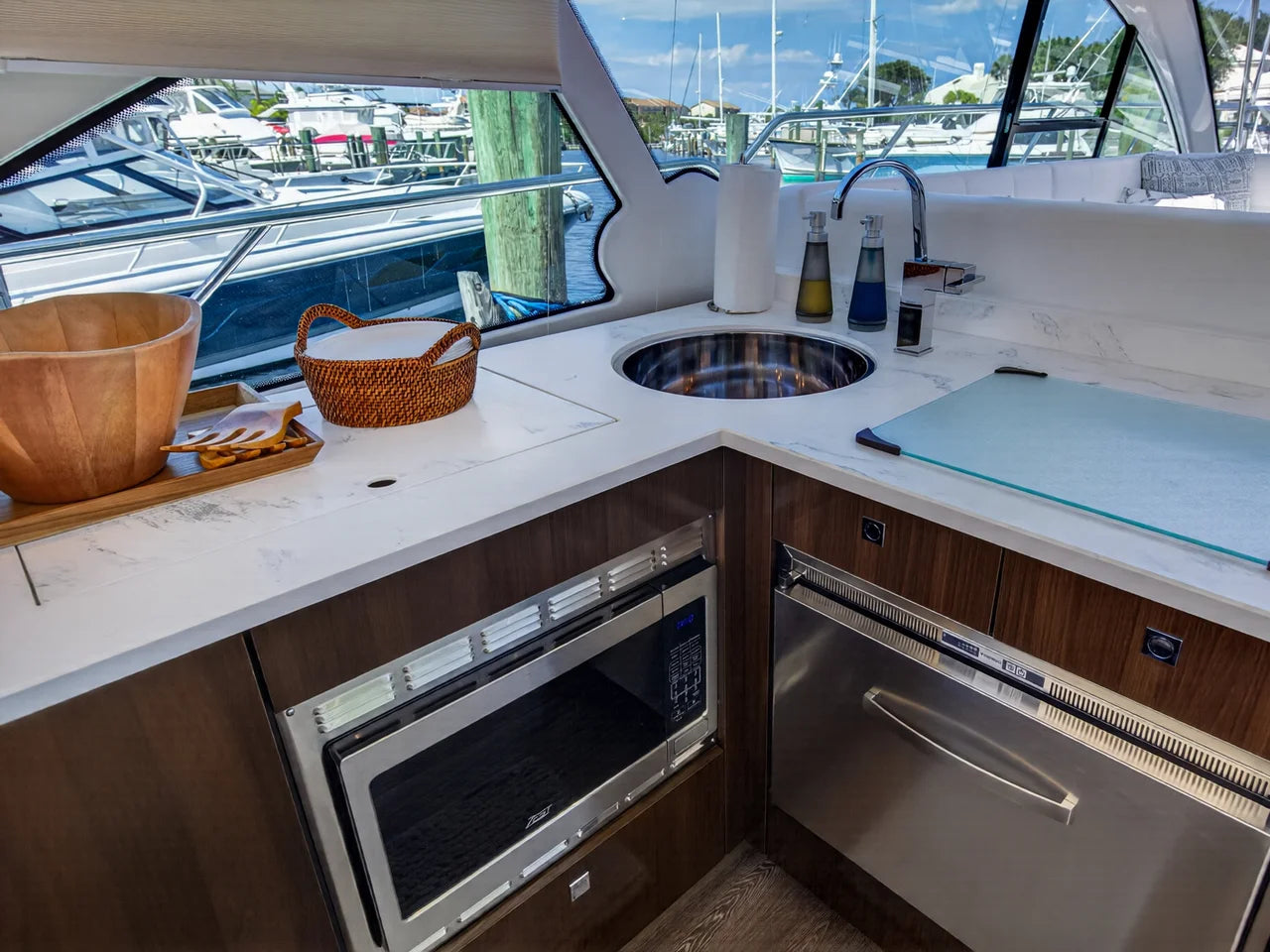 2023 Cruisers Yachts 50 CANTIUS 50.0 feet, Palm Beach, FL #37