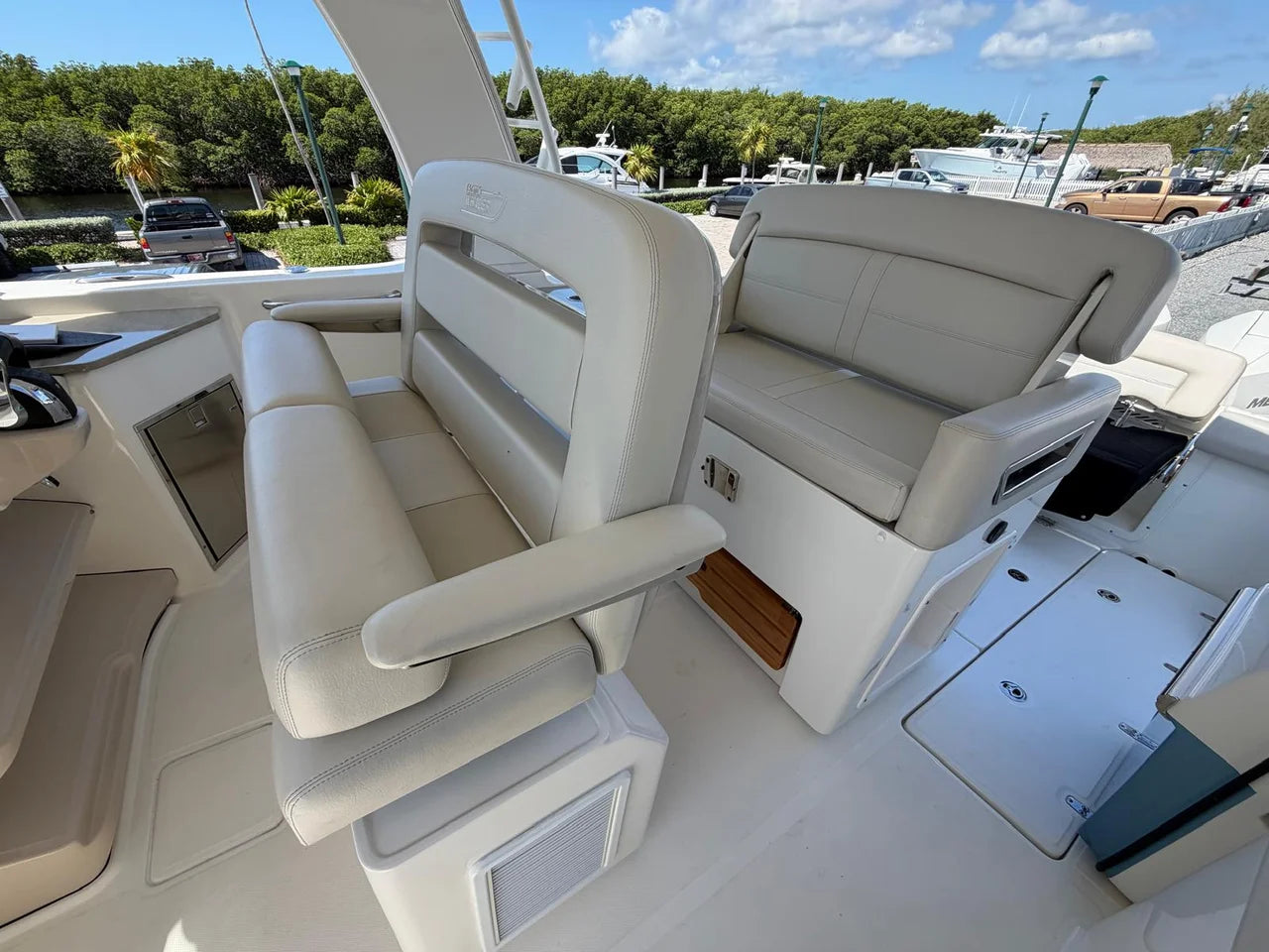 2022 Boston Whaler 350 REALM 35.0 feet, Key Largo, FL #43