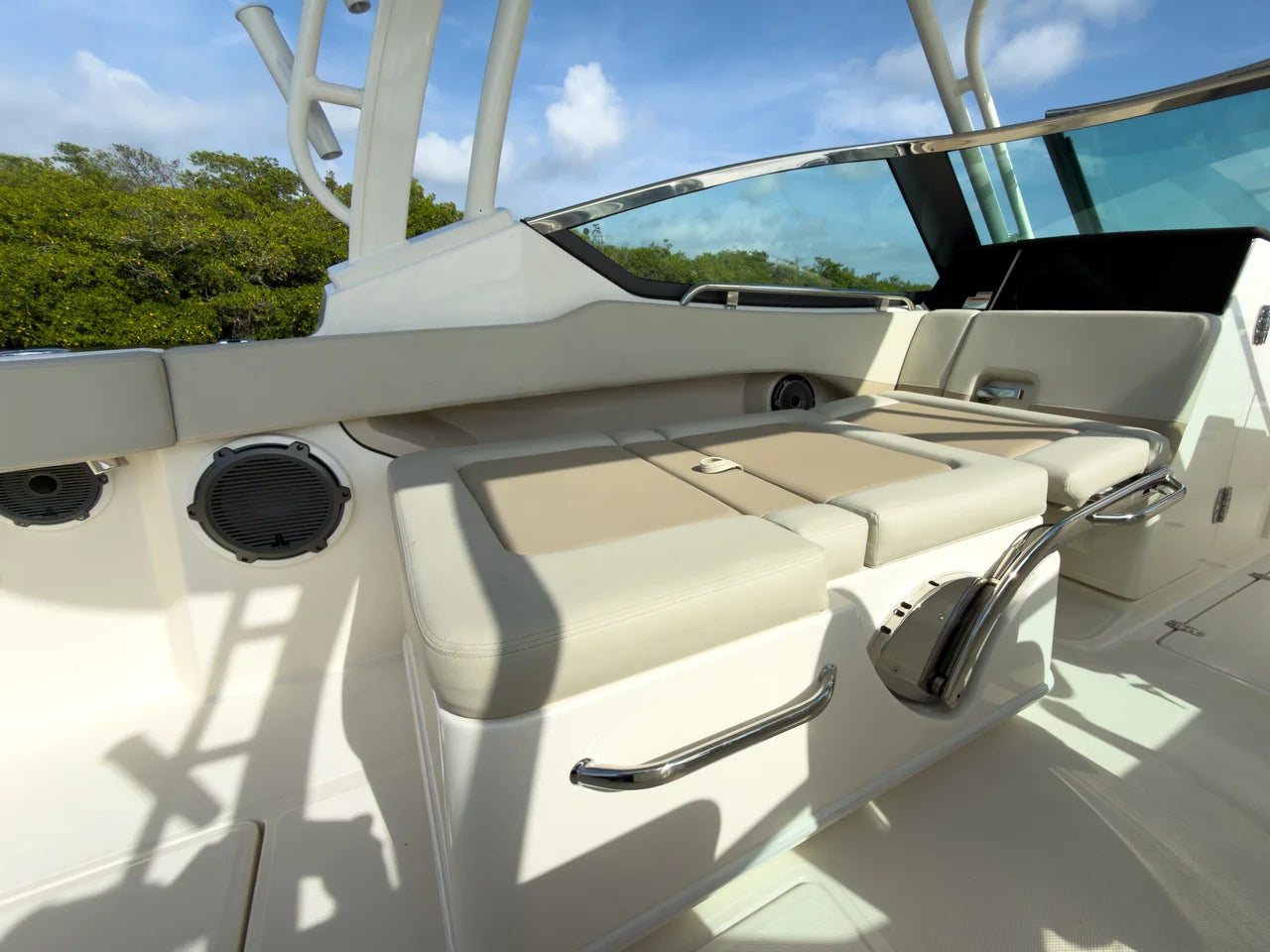 2026 Boston Whaler 240 Vantage 24.0 feet, Fort Myers, FL #17