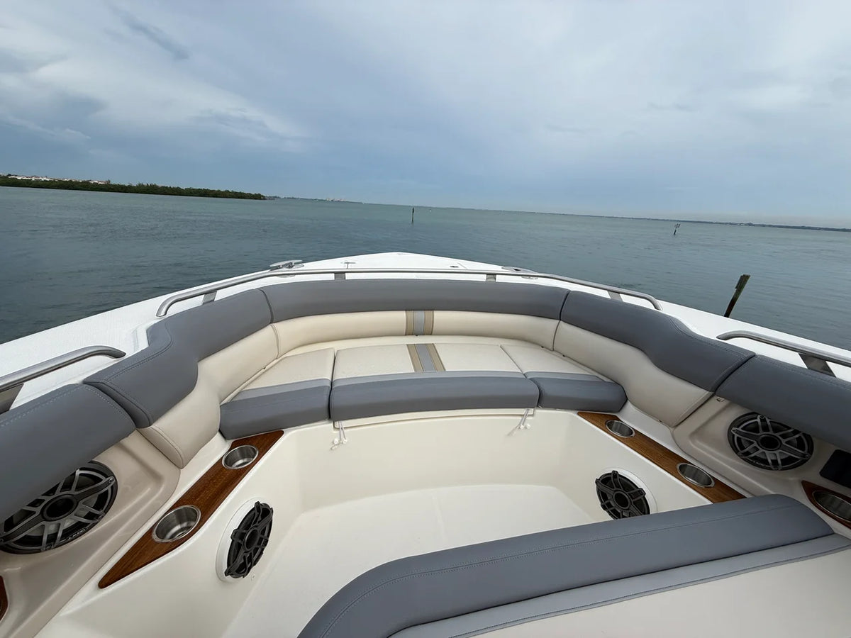 2027 Boston Whaler 350 Realm 35.0 feet, Sarasota, FL #7