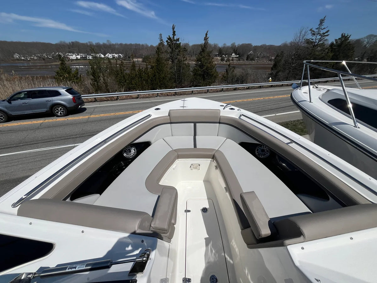2026 Boston Whaler 330 Vantage 33.0 feet, Westbrook, Connecticut #34