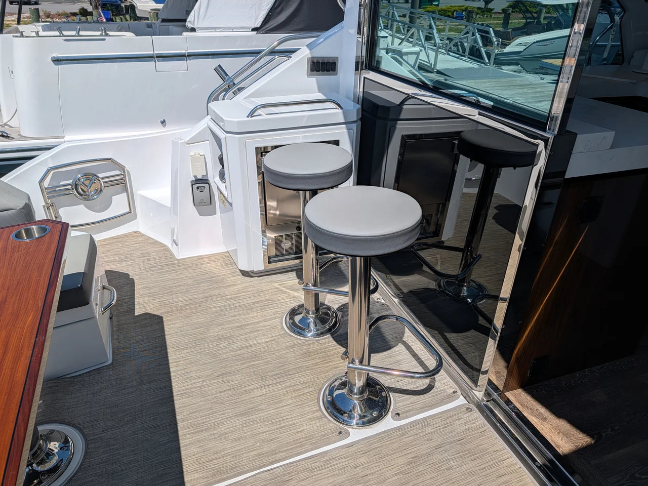 2022 Cruisers Yachts 54 Cantius 54.0 feet, Grasonville, MD #109