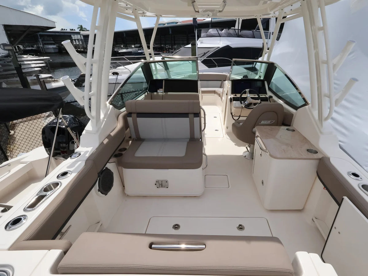 2026 Boston Whaler 240 Vantage 24.0 feet, Naples, Florida #6