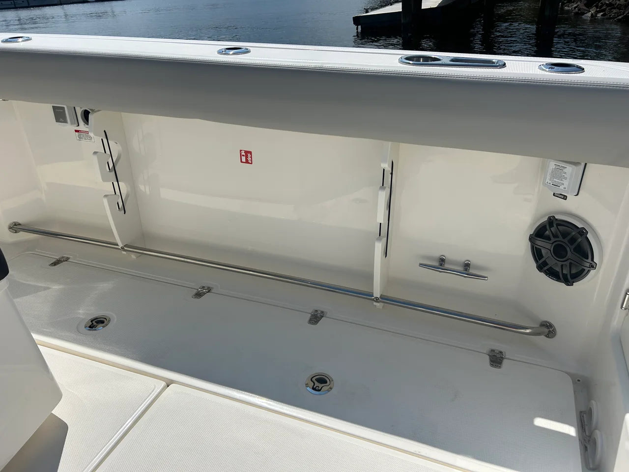 2026 Boston Whaler 330 Outrage 33.0 feet, Pensacola, Florida #16