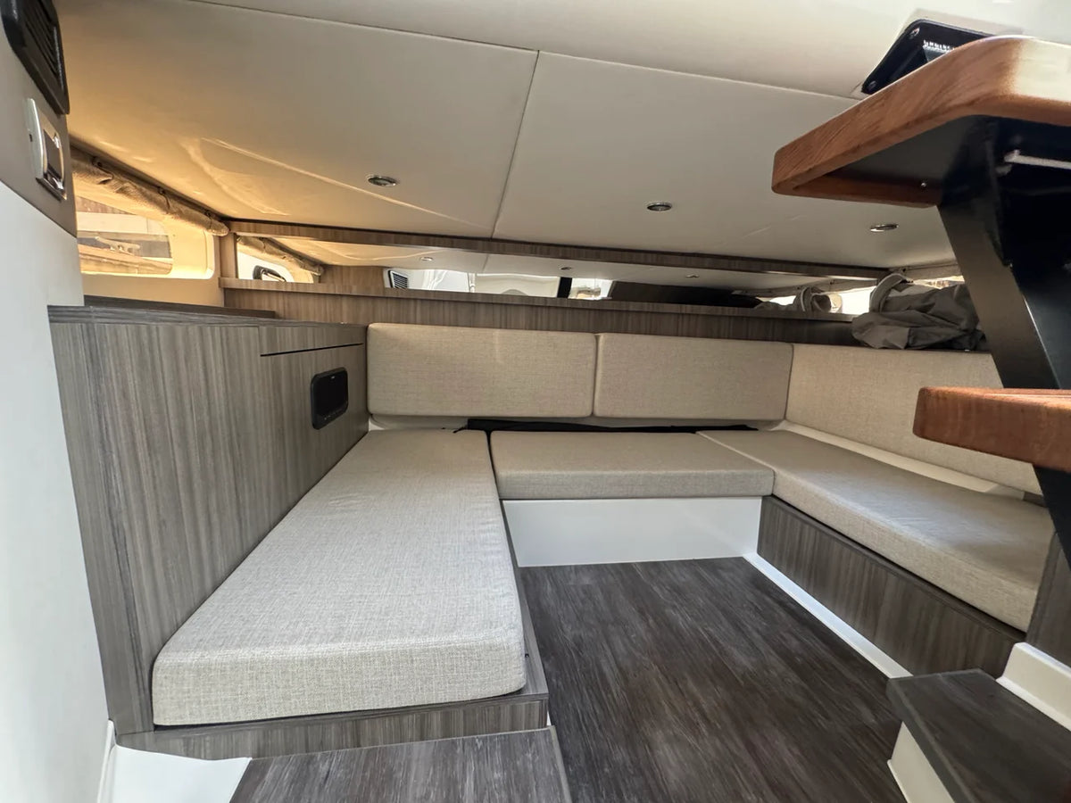 2025 Sea Ray 370 SUNDANCER OB 39.0 feet, Somers Point, New Jersey #40