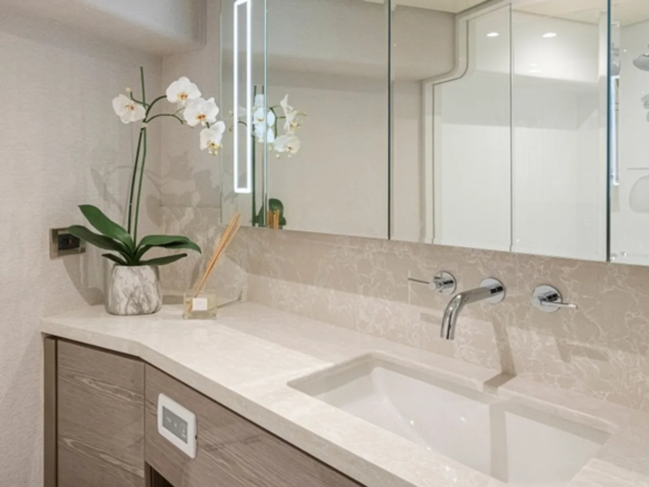 2027 Ocean Alexander 27R 93.0 feet, Pompano Beach, FL #78