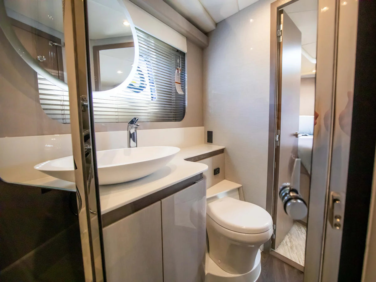 2027 Cruisers Yachts 50 FLY 50.0 feet, Brick Township, New Jersey #21