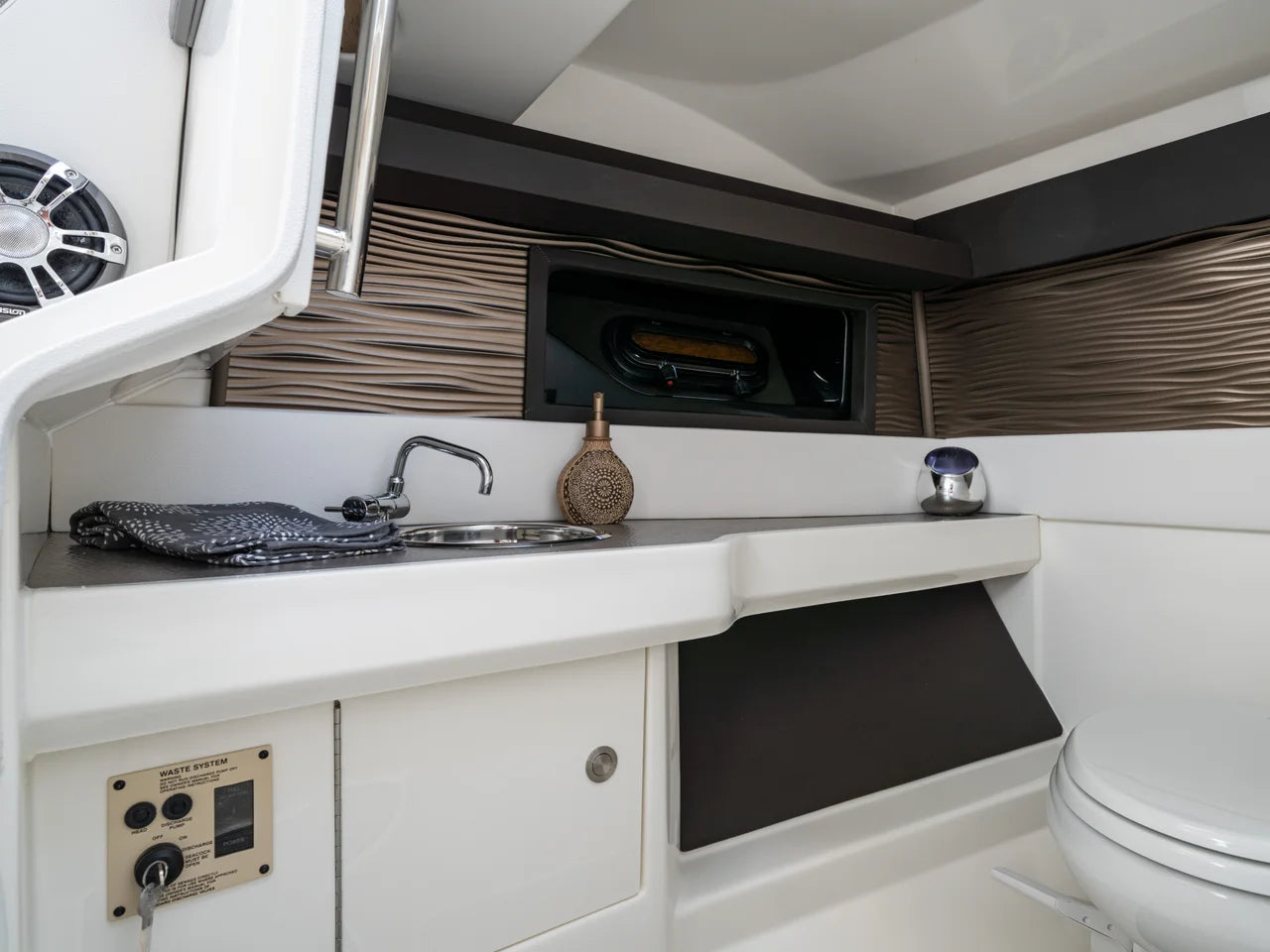 2021 Sea Ray 310 SLX OB 31.0 feet, Huntington, NY #21