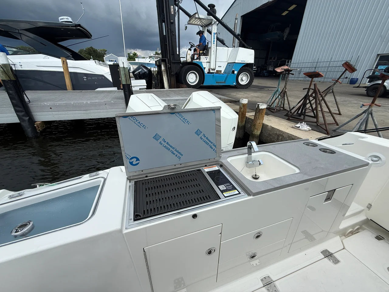 2027 Boston Whaler 330 Vantage 33.0 feet, Venice, Florida #20