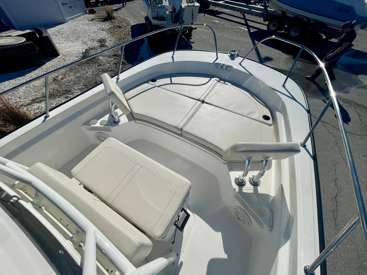 2026 Boston Whaler 210 Montauk 21.0 feet, Quincy, MA #17