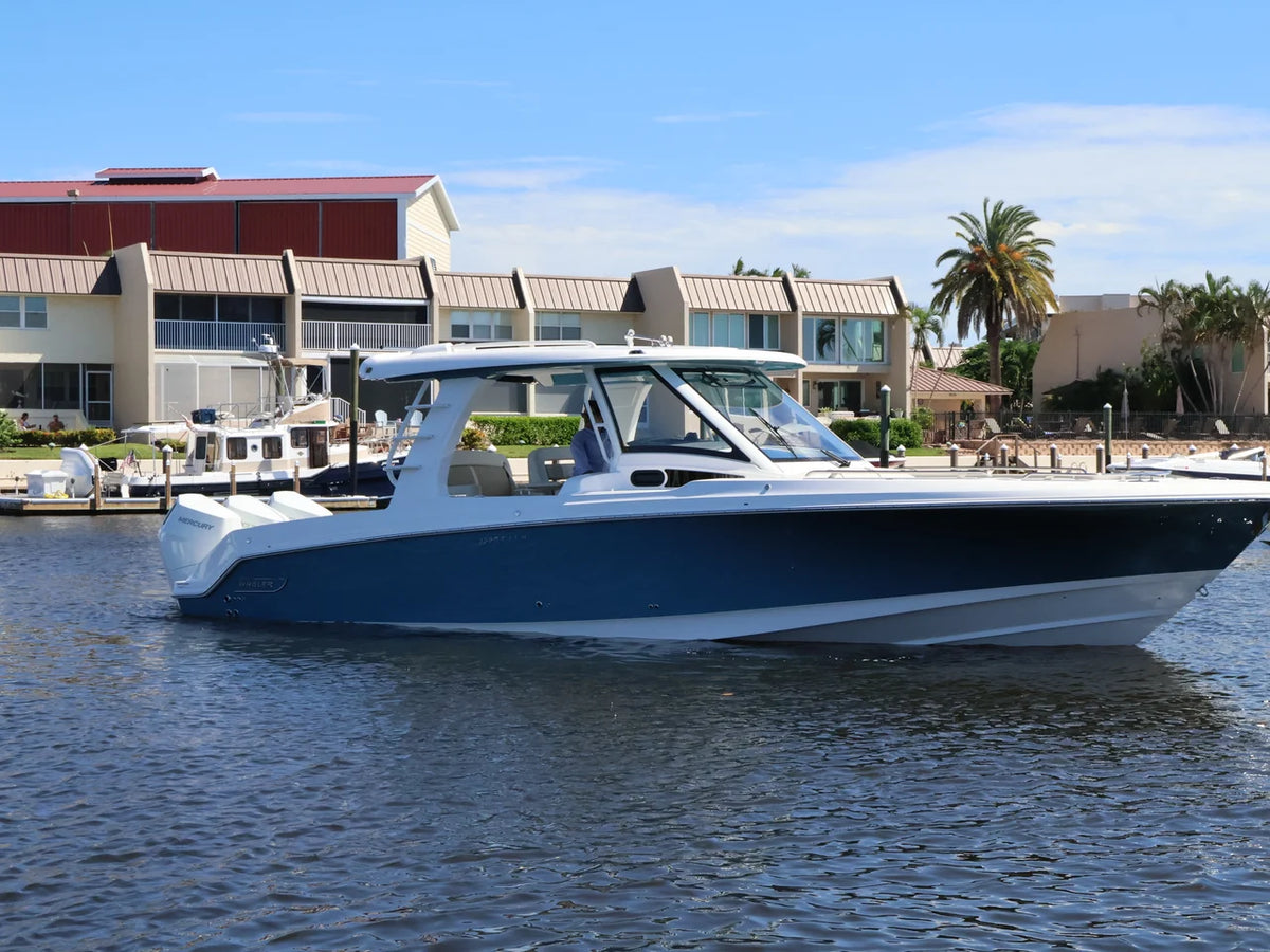 2027 Boston Whaler 350 Realm 35.0 feet, Naples, Florida #8