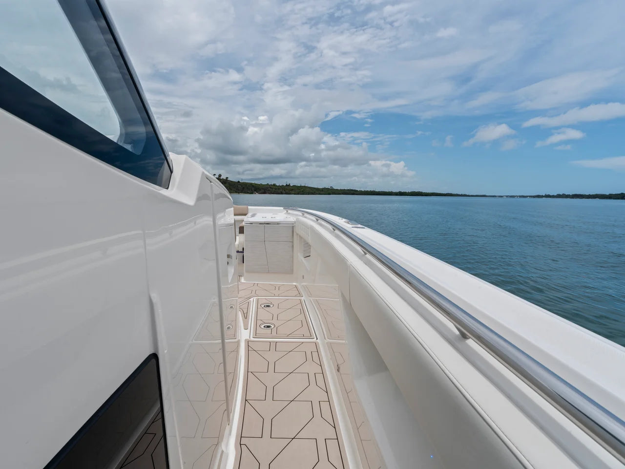 2027 Ducari 37 XIV 37.0 feet, Jupiter, Florida #54