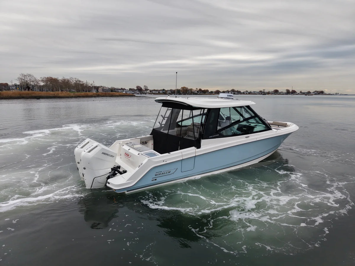 2026 Boston Whaler 330 Vantage 33.0 feet, Norwalk, Connecticut #3