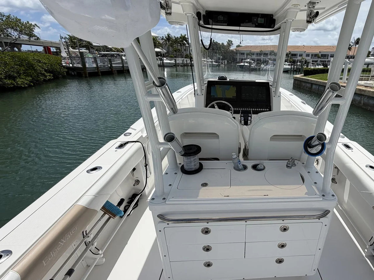 2017 EdgeWater 320 CC 31.0 feet, Jupiter, FL #21