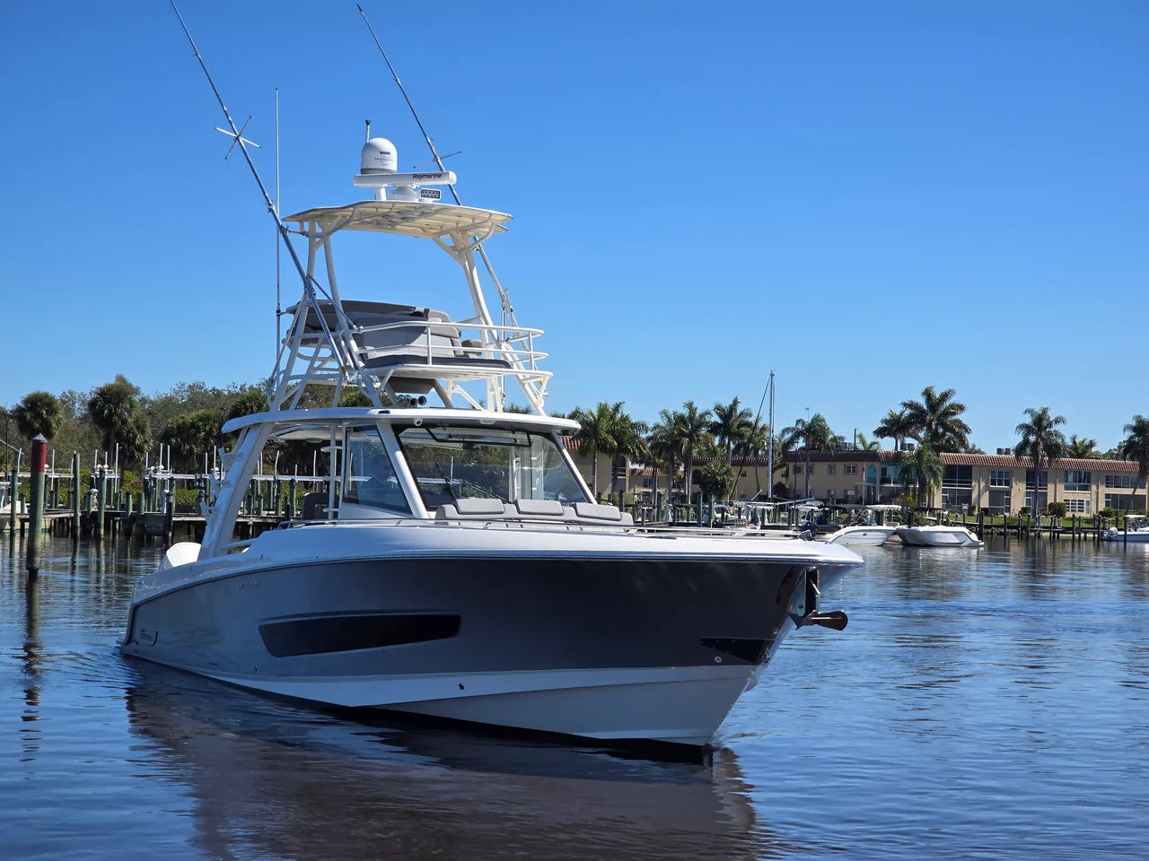 2023 Boston Whaler 420 OUTRAGE 42.0 feet, Stuart, Florida #36