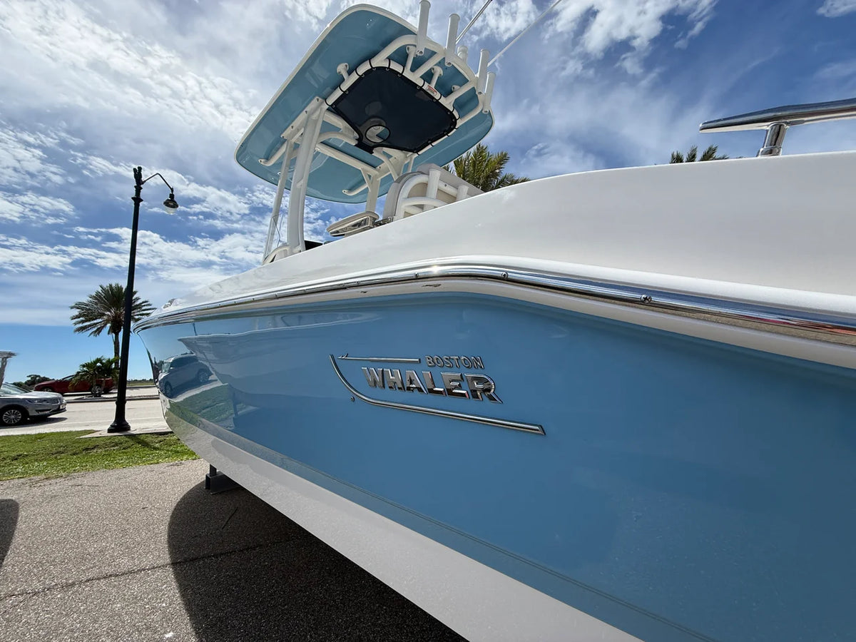 2027 Boston Whaler 220 Dauntless 22.0 feet, Venice, Florida #2