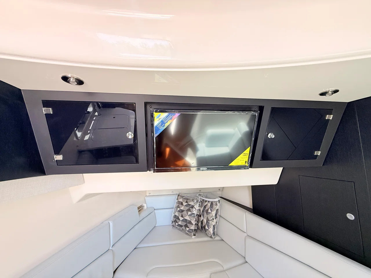 2026 Boston Whaler 380 Realm 38.0 feet, St Petersburg, FL #22