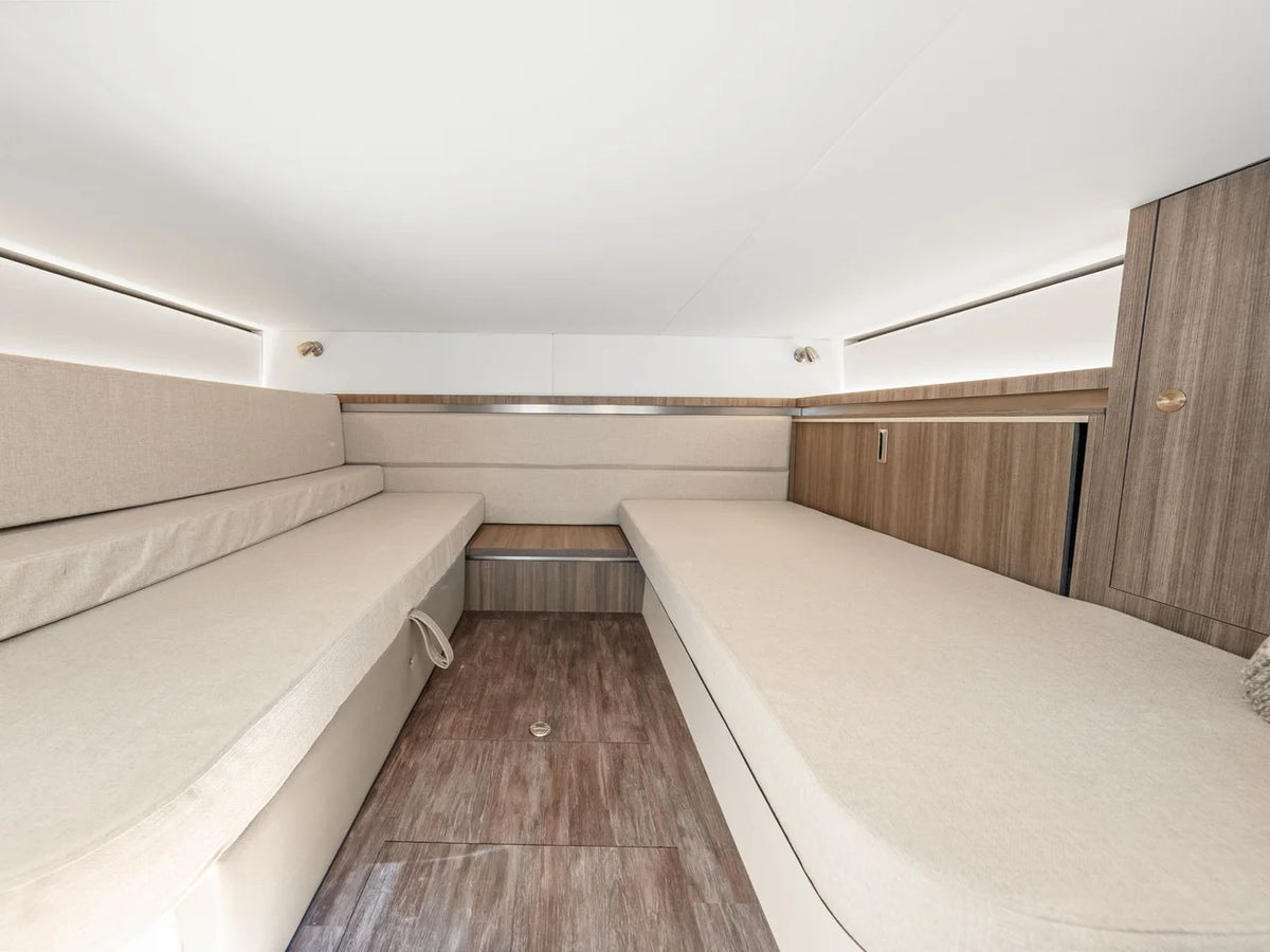 2027 Sea Ray Sundancer 320 Outboard 32.0 feet, Venice, Florida #49