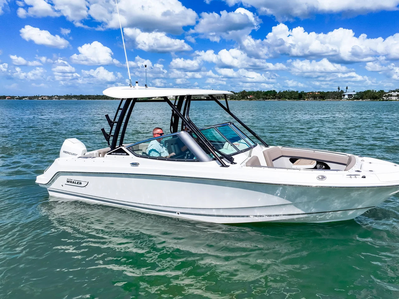 2026 Boston Whaler 240 Vantage 24.0 feet, Sarasota, FL #4