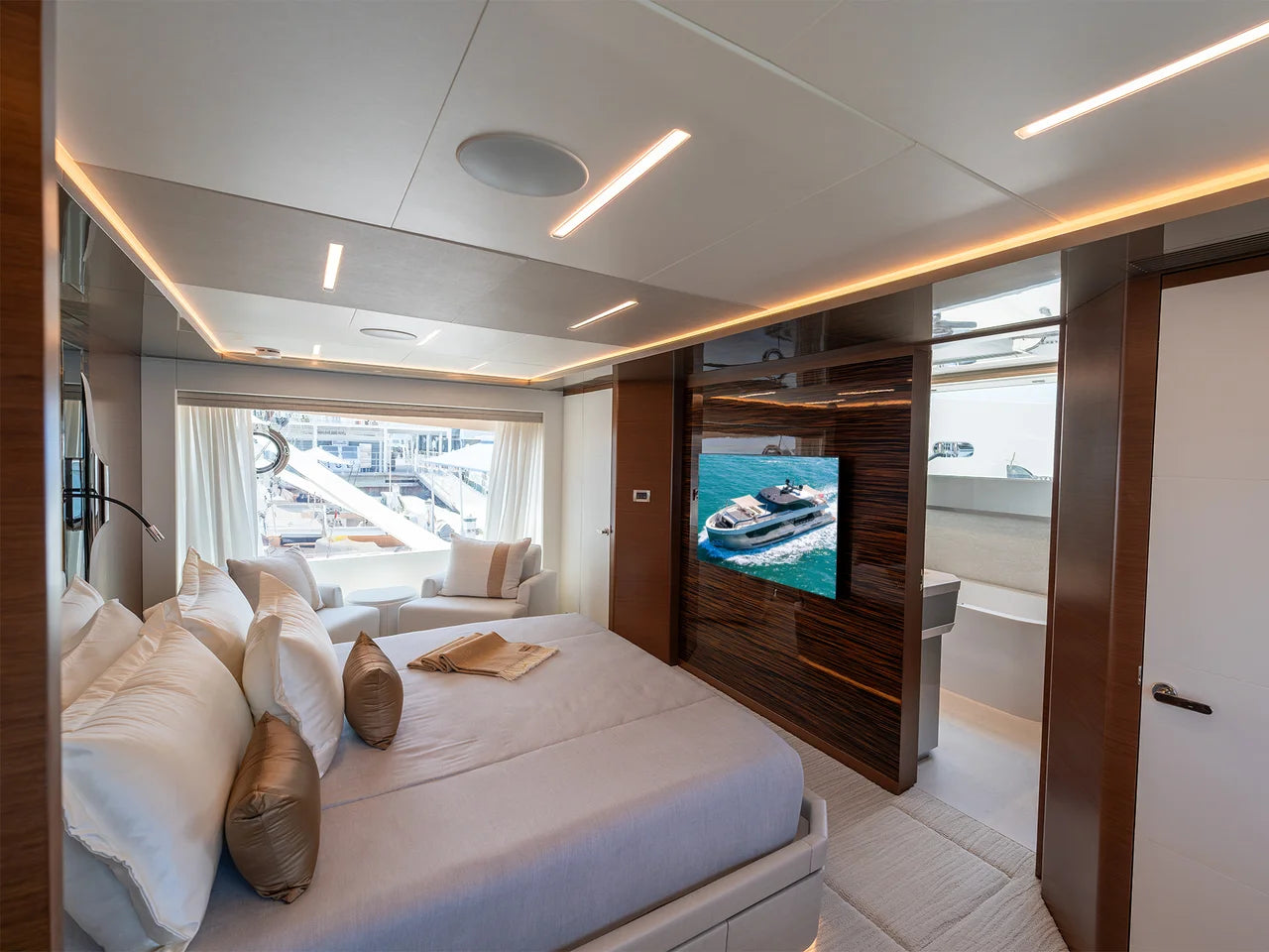 2021 Ocean Alexander 28R 90.0 feet, Wrightsville Beach, North Carolina #25