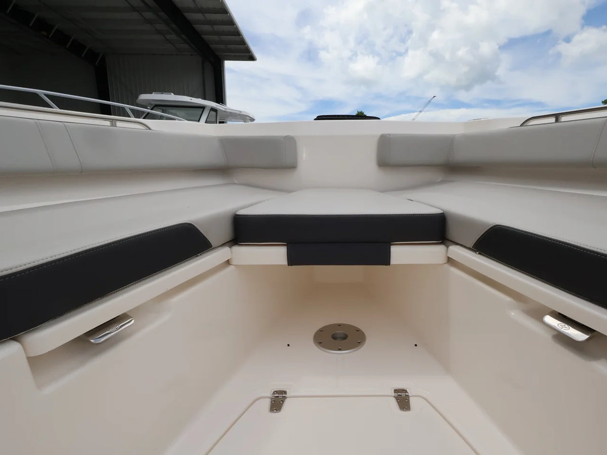 2026 Boston Whaler 330 Outrage 33.0 feet, Naples, Florida #42